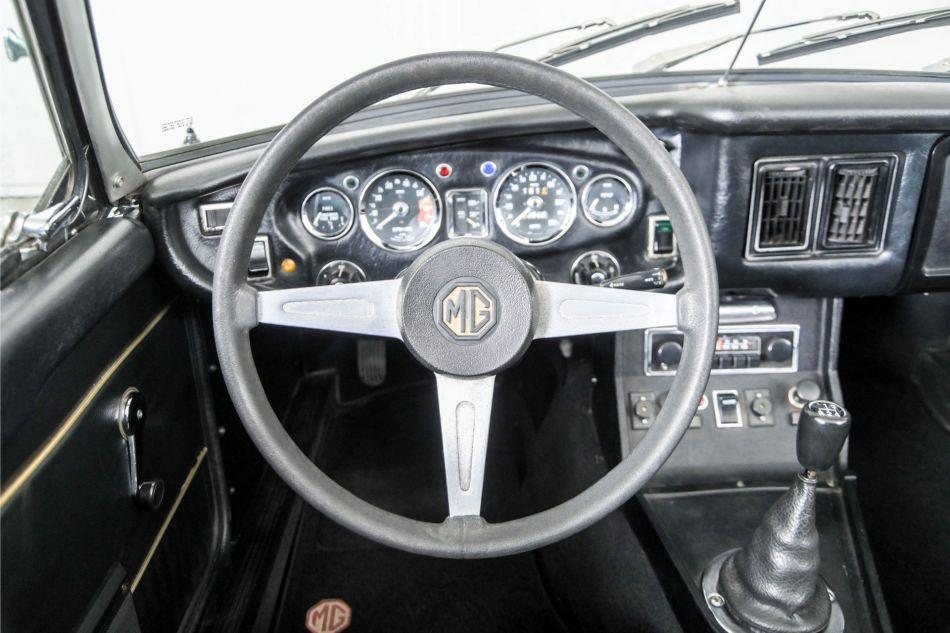 1975 MG B