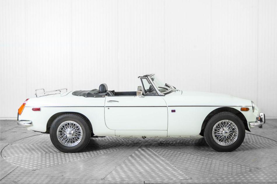 1975 MG B