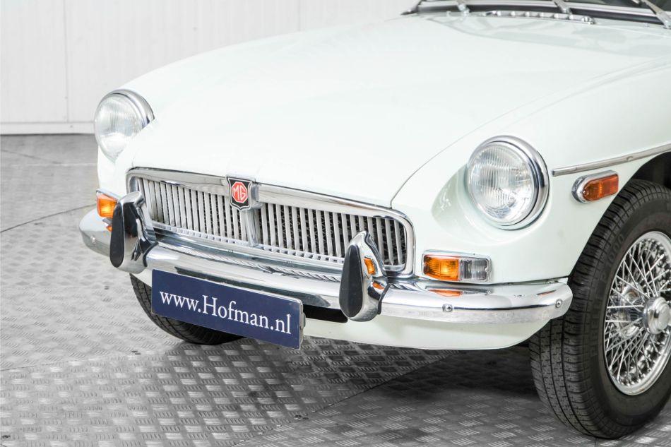 1975 MG B