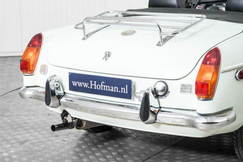 1975 MG B