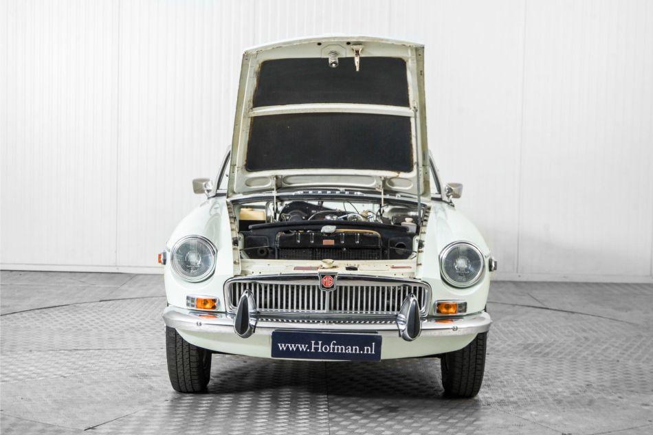 1975 MG B