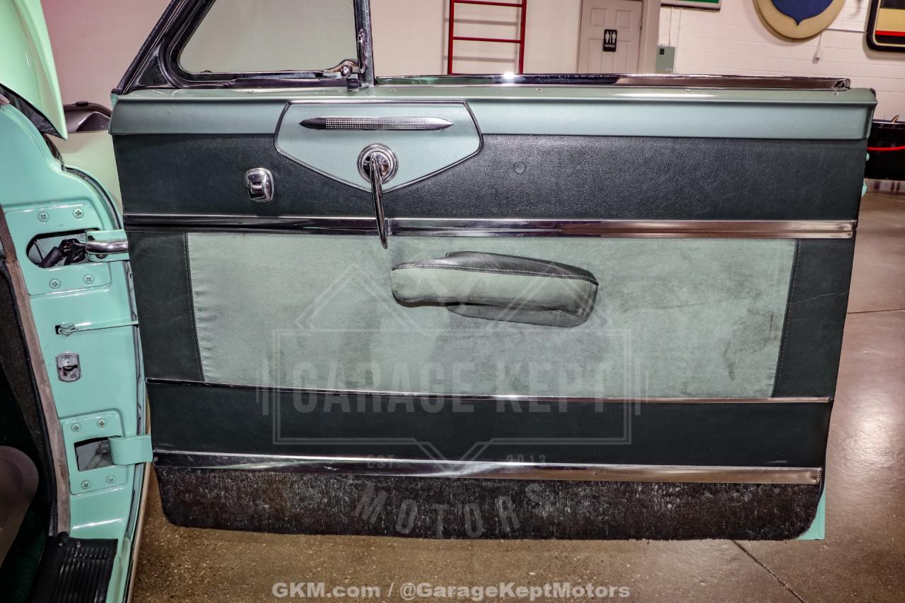 1953 Chrysler Custom Imperial