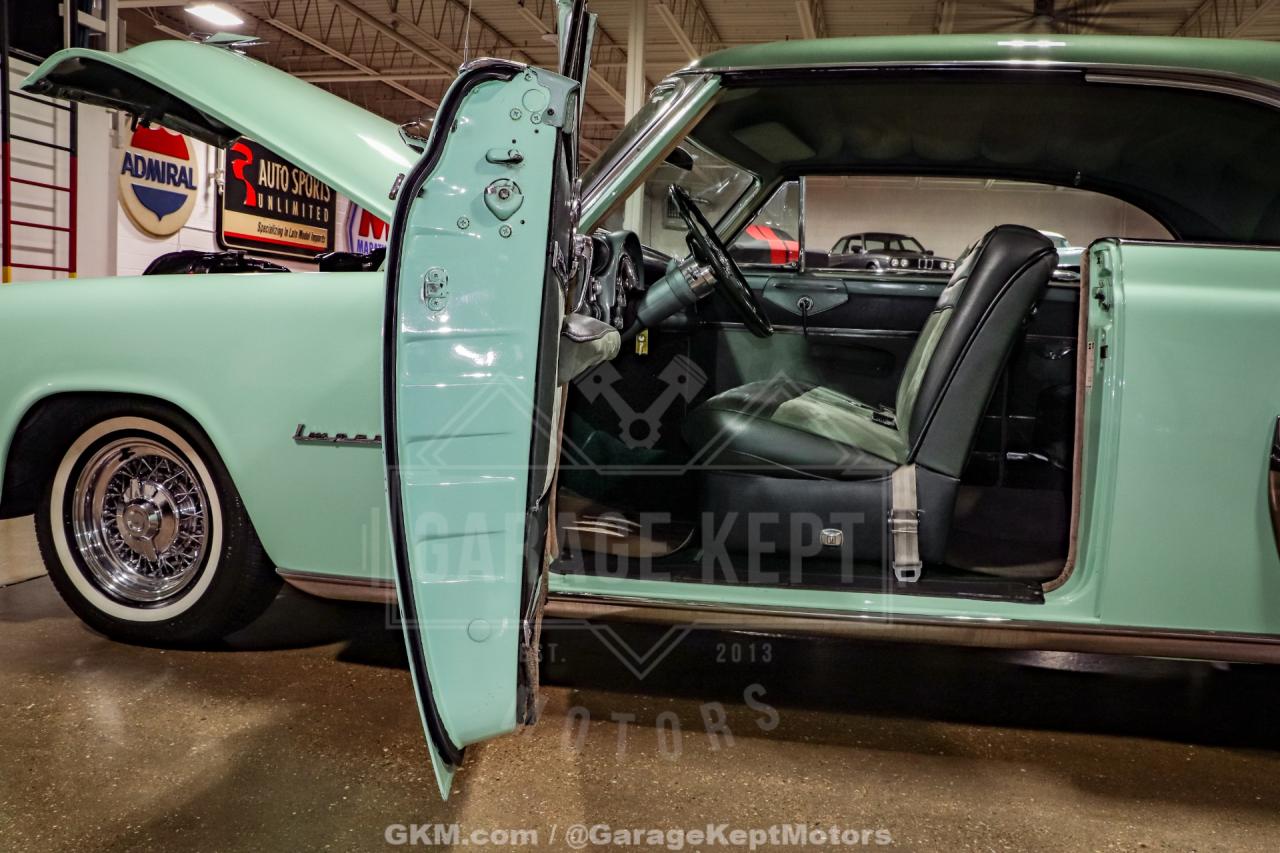 1953 Chrysler Custom Imperial