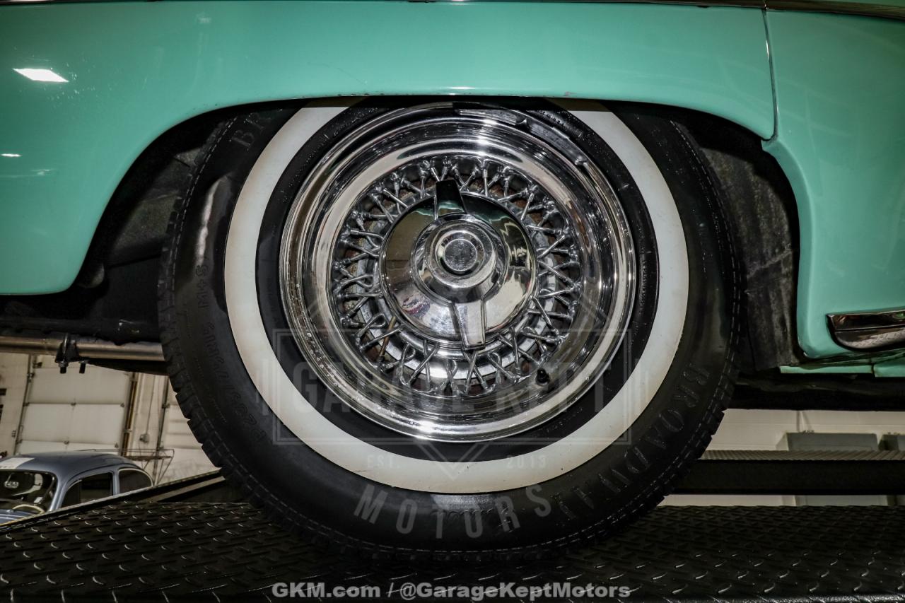 1953 Chrysler Custom Imperial