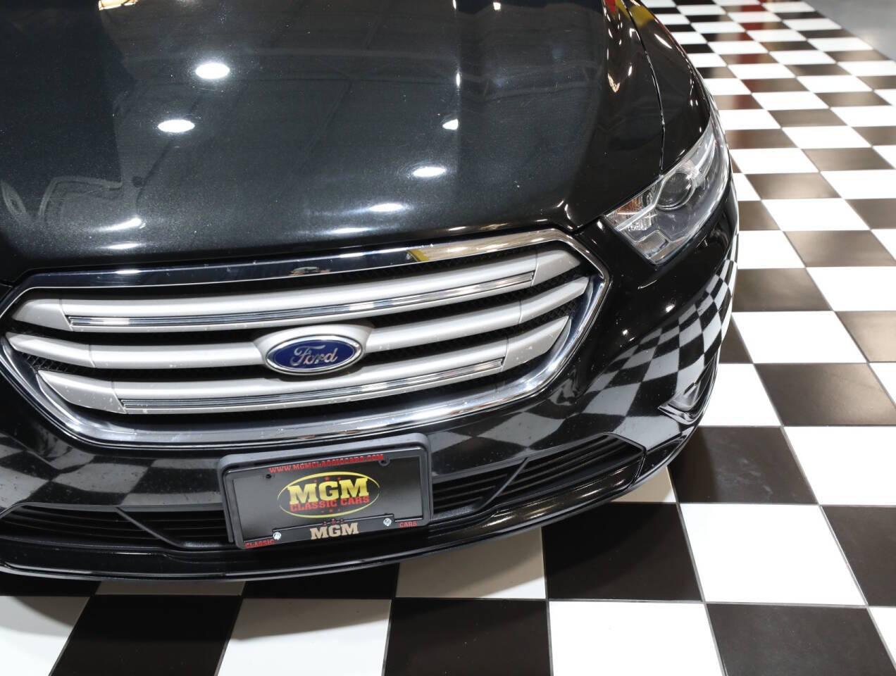 2013 Ford Taurus