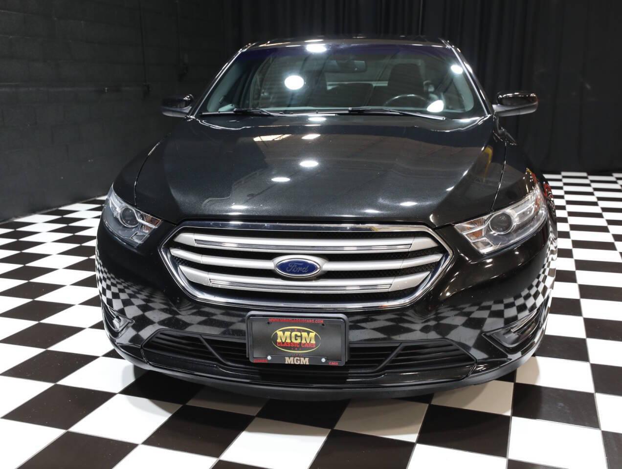 2013 Ford Taurus