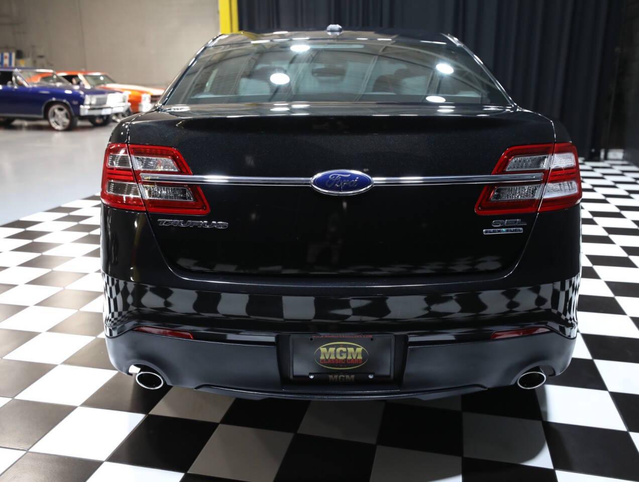 2013 Ford Taurus