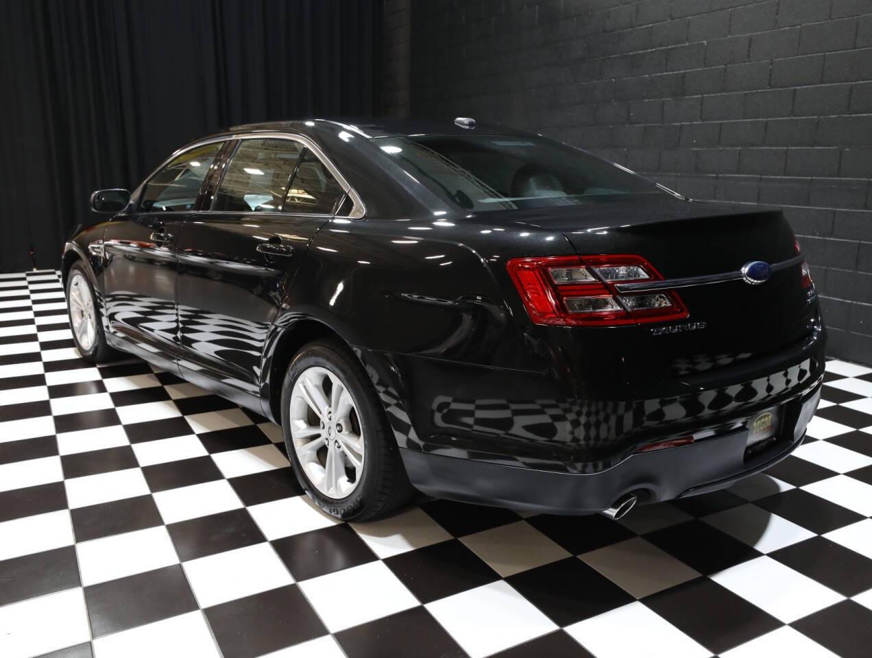 2013 Ford Taurus
