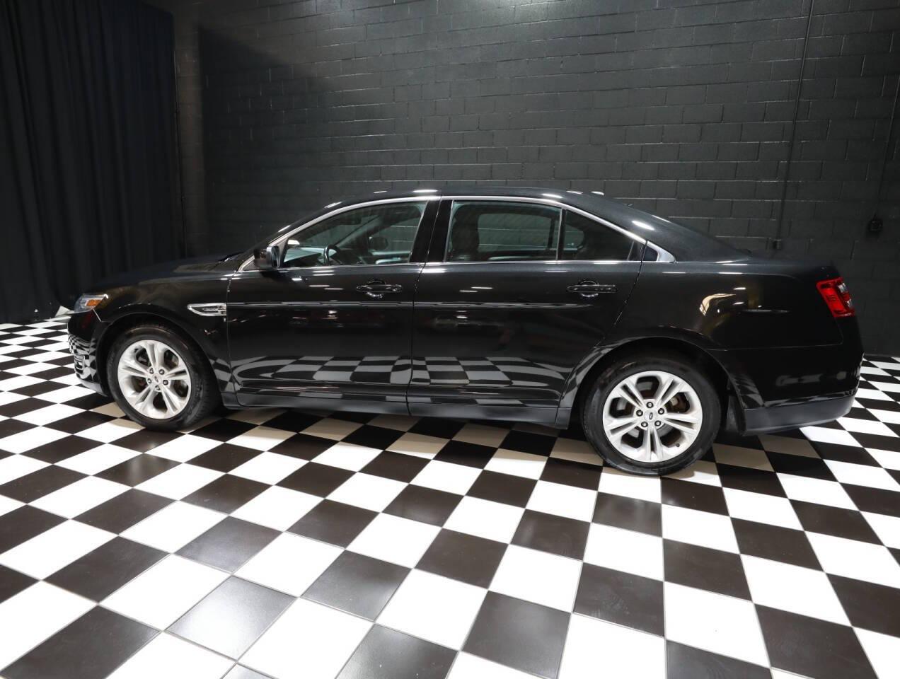 2013 Ford Taurus