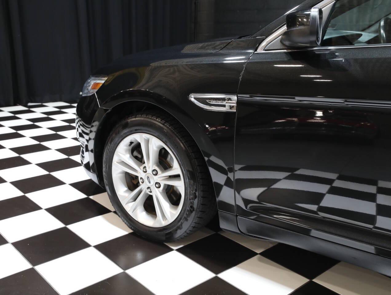 2013 Ford Taurus