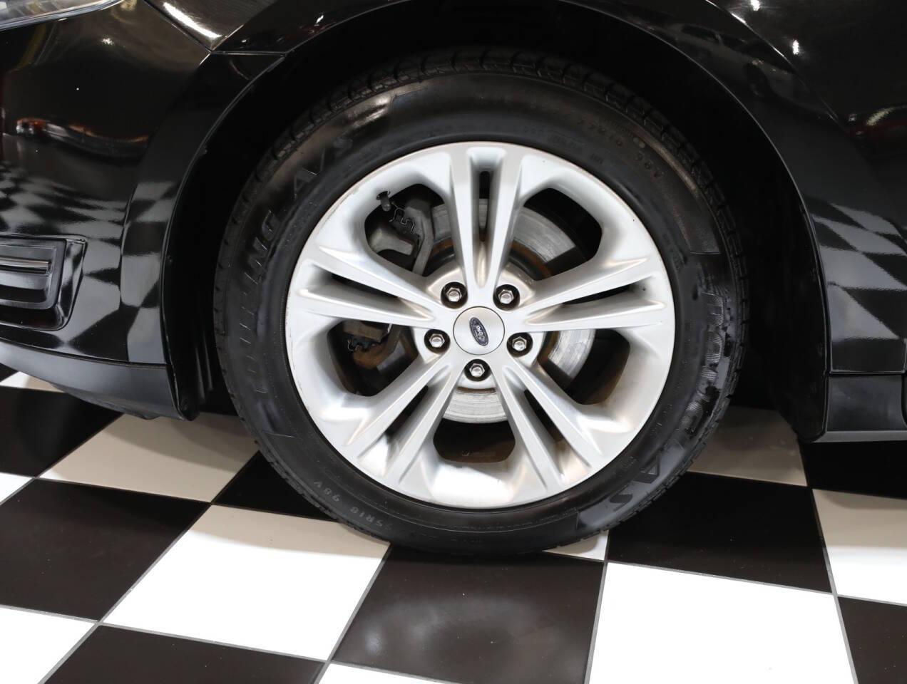 2013 Ford Taurus