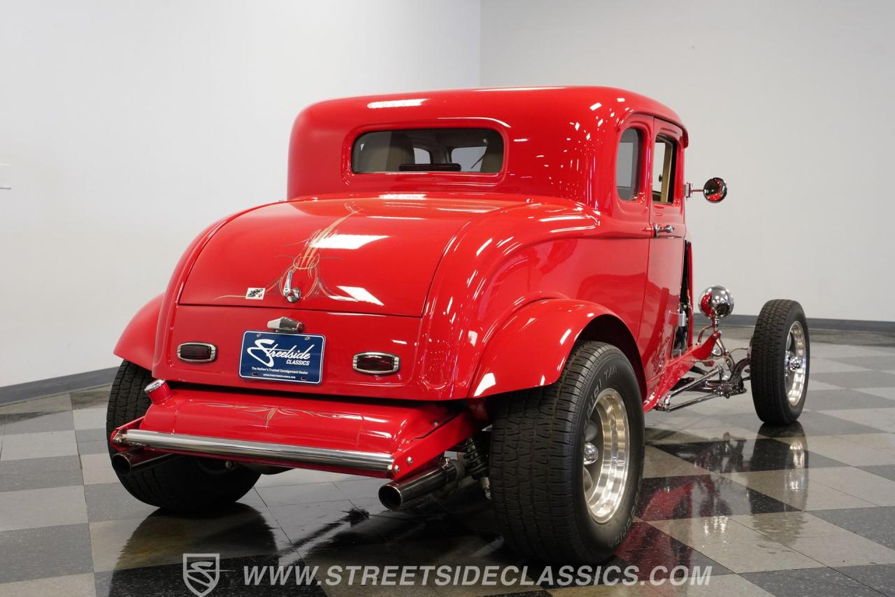 1932 Ford 5-Window Coupe