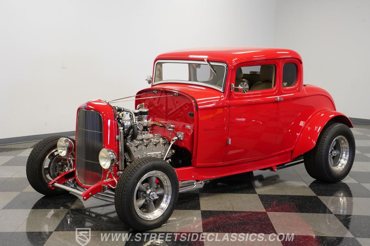 1932 Ford 5-Window Coupe