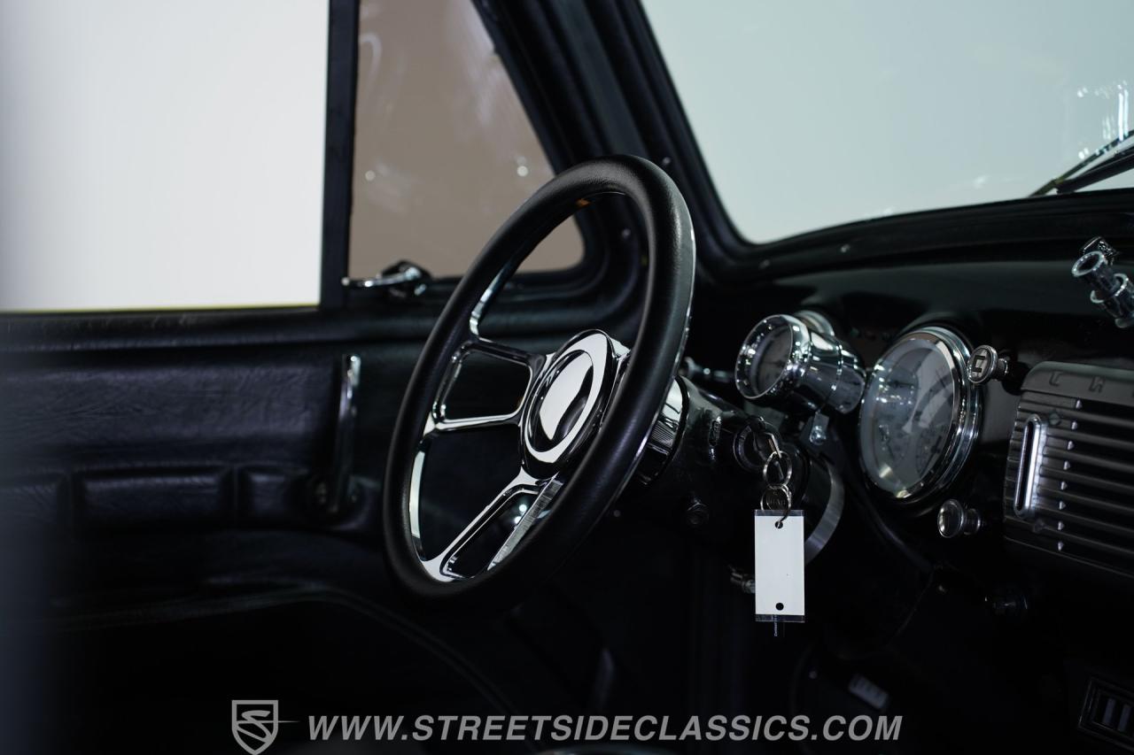 1952 Chevrolet 3100 3 Window