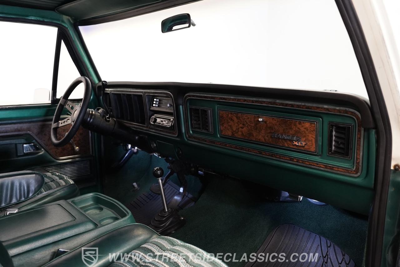 1979 Ford Bronco 4X4 Coyote Restomod