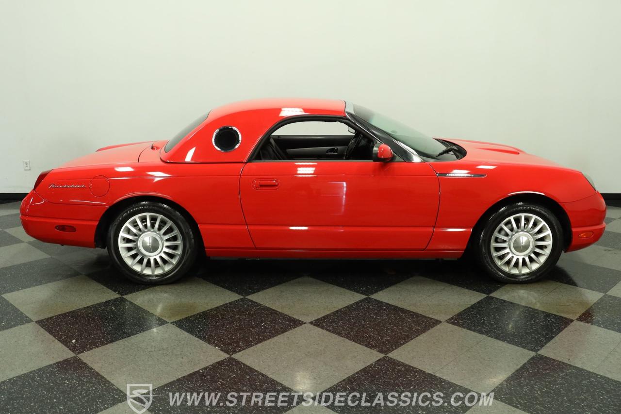 2005 Ford Thunderbird