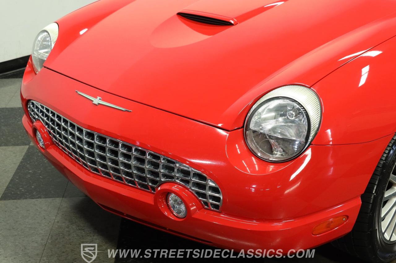 2005 Ford Thunderbird