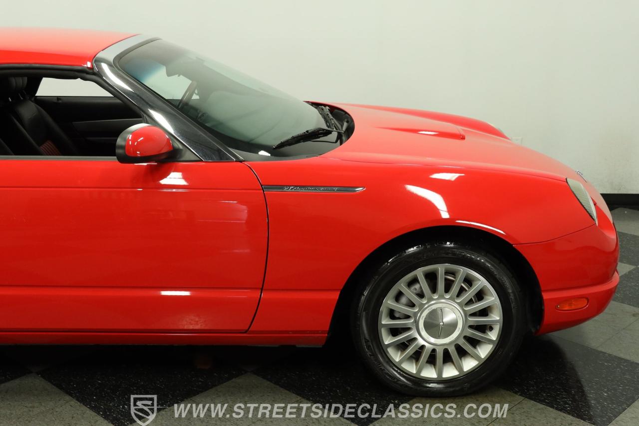 2005 Ford Thunderbird