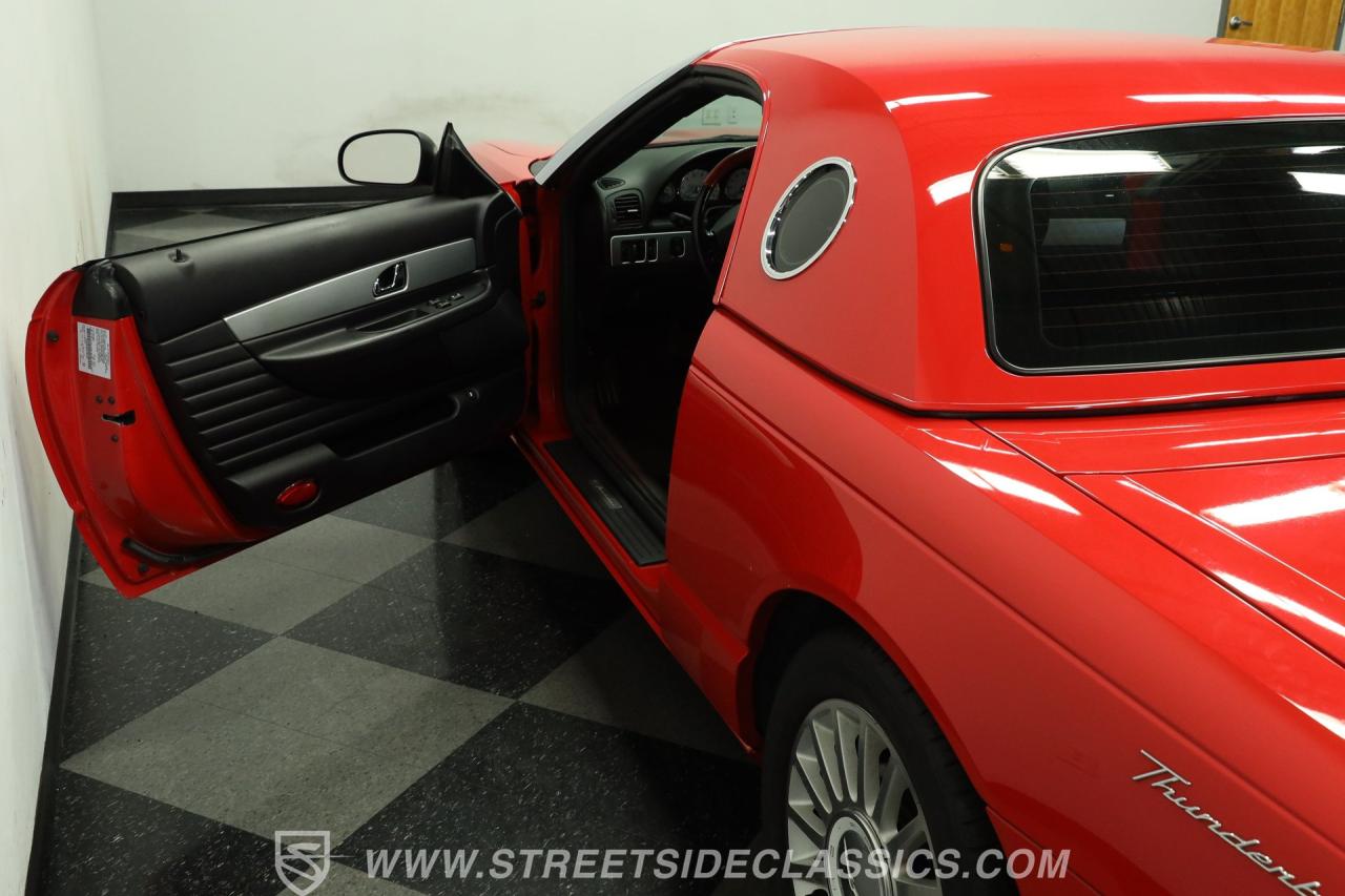 2005 Ford Thunderbird