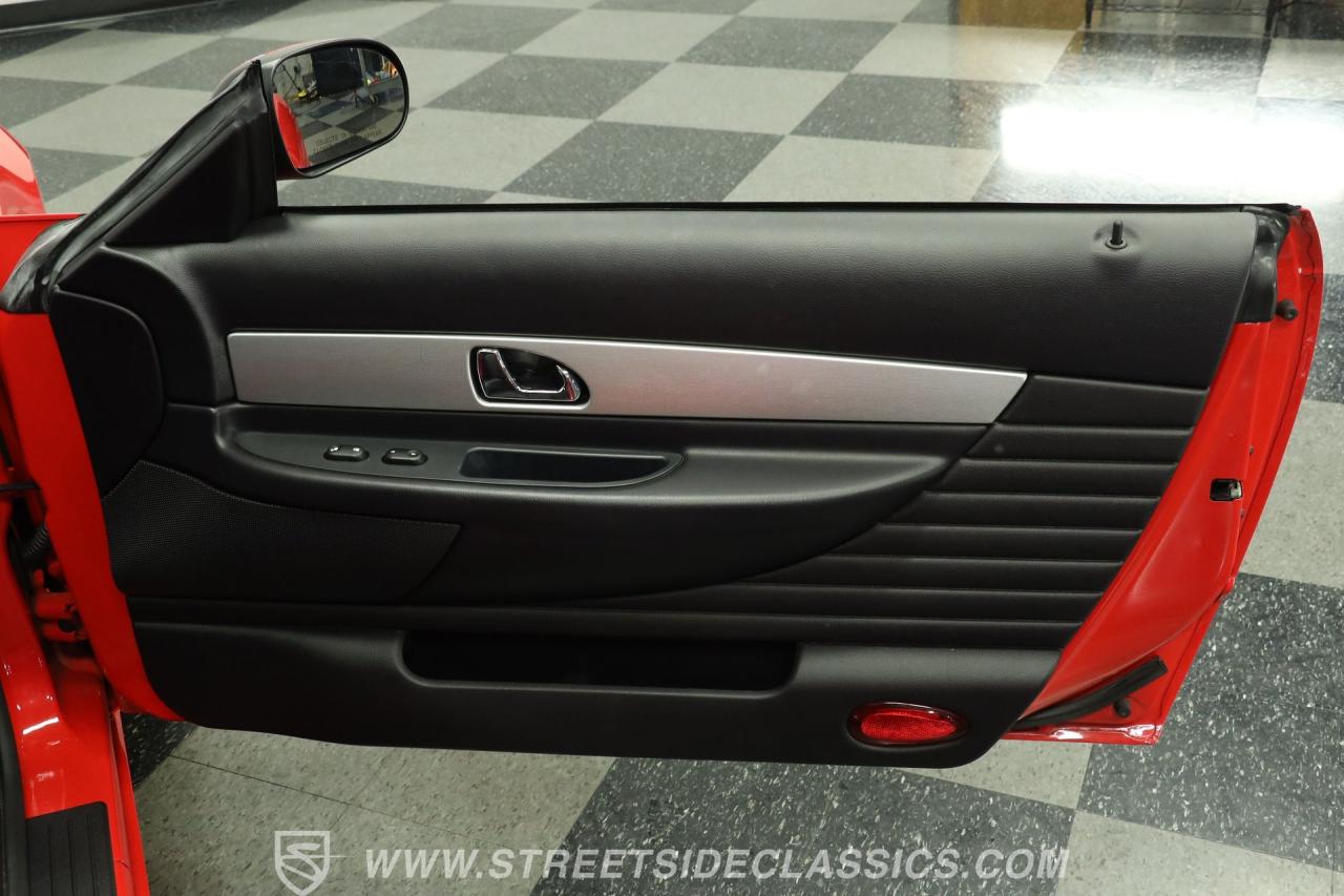 2005 Ford Thunderbird
