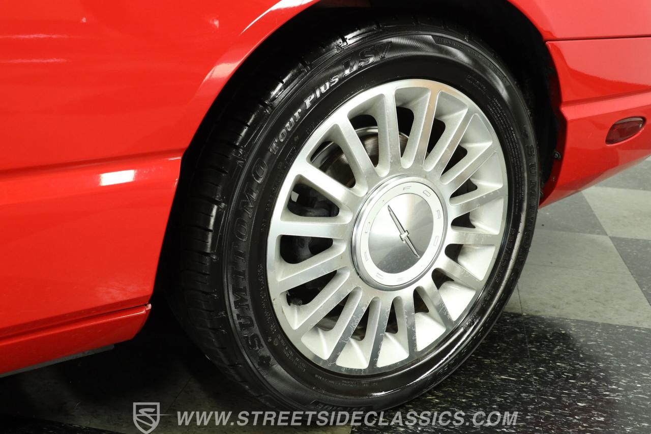 2005 Ford Thunderbird