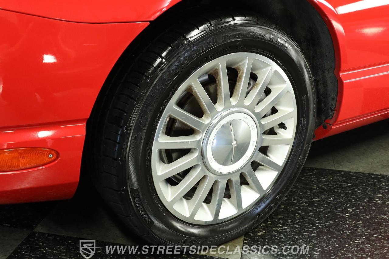 2005 Ford Thunderbird