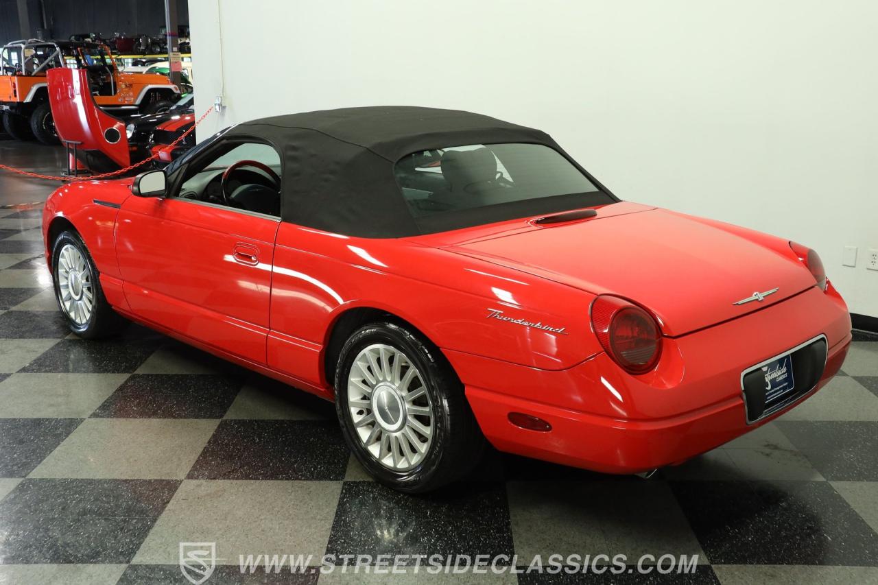 2005 Ford Thunderbird
