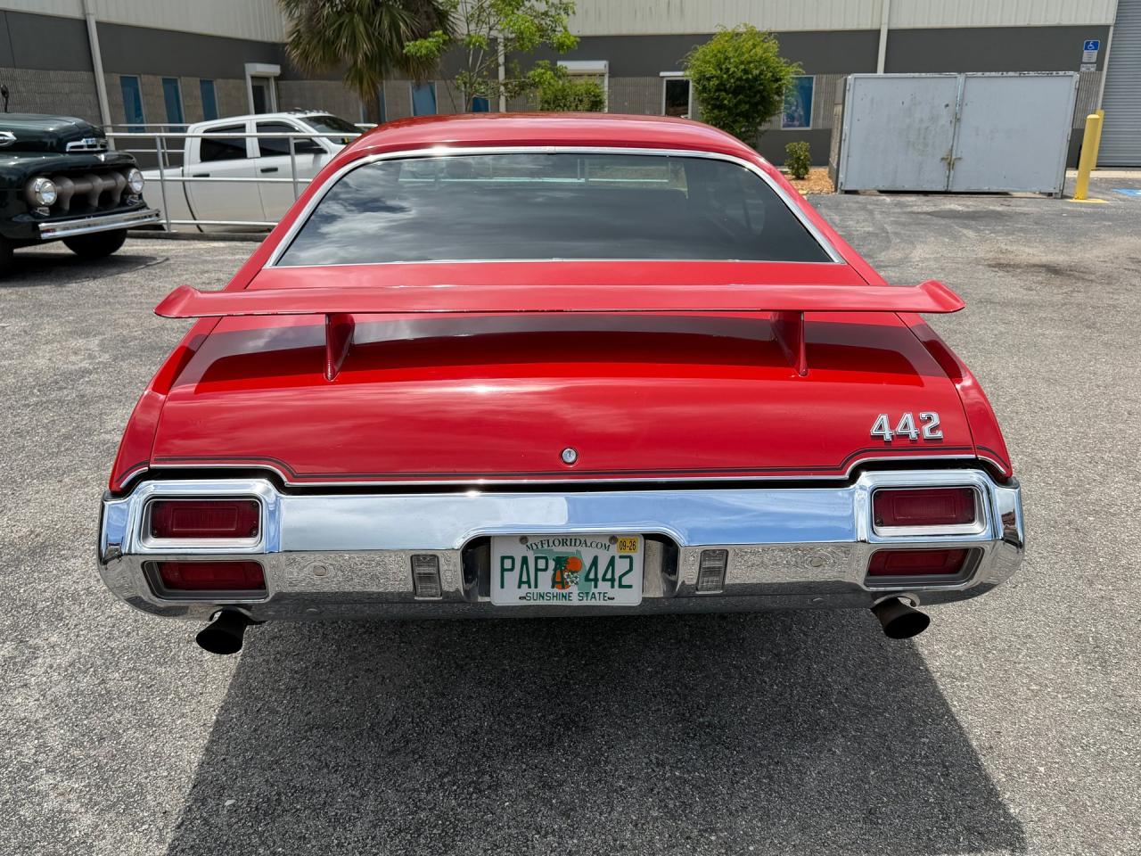 1971 Oldsmobile 442 Holiday Coupe