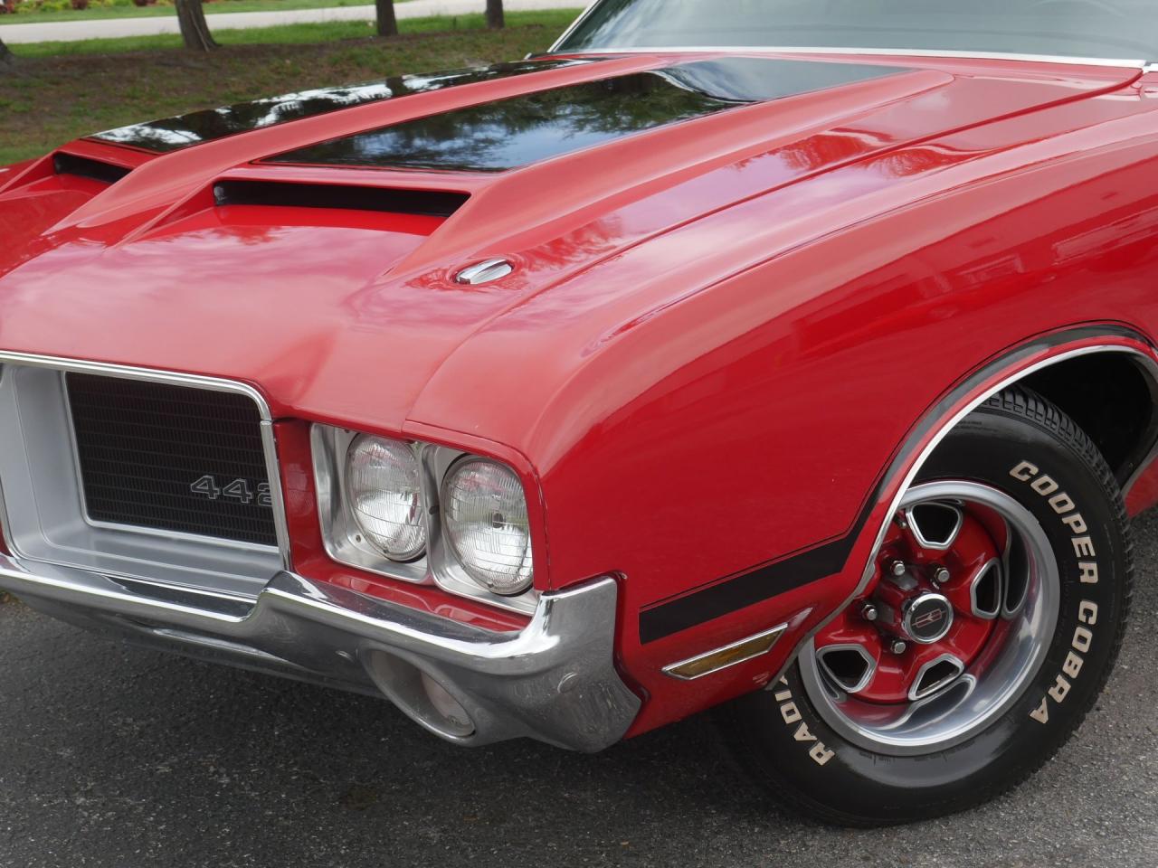 1971 Oldsmobile 442 Holiday Coupe