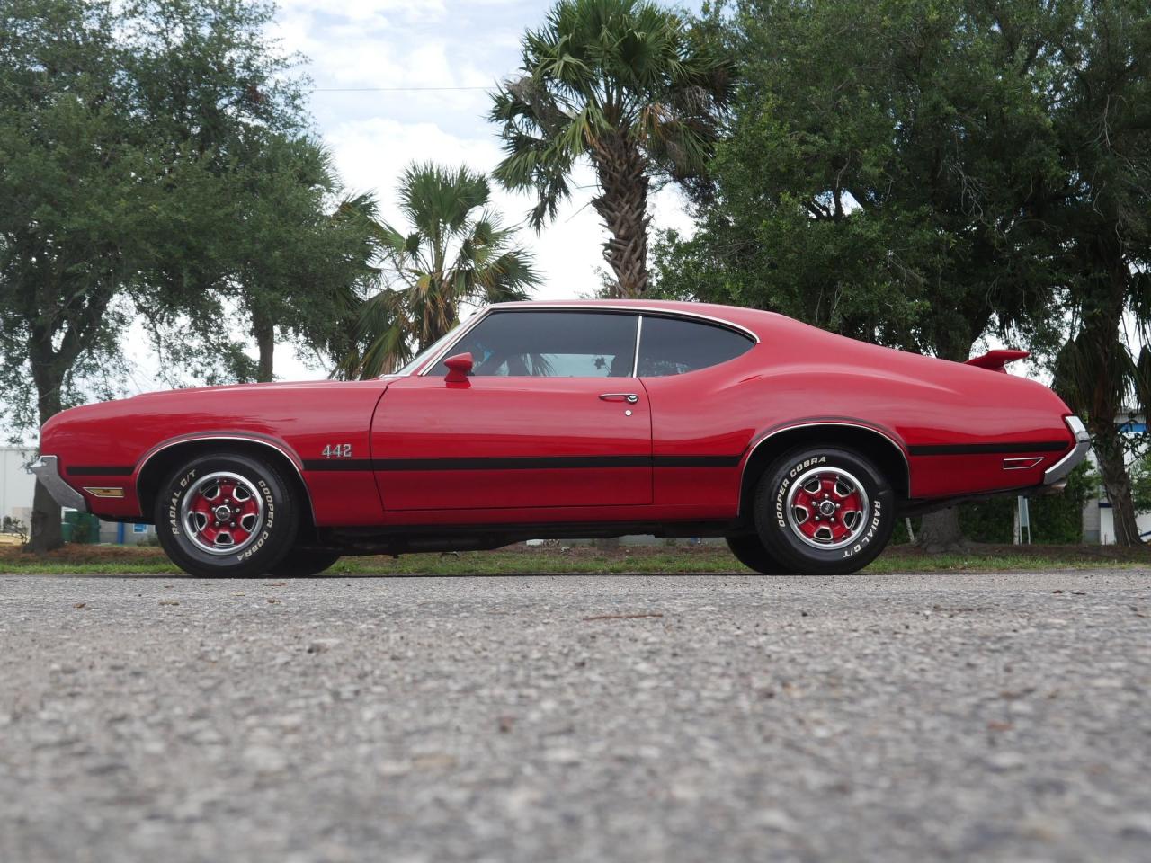 1971 Oldsmobile 442 Holiday Coupe