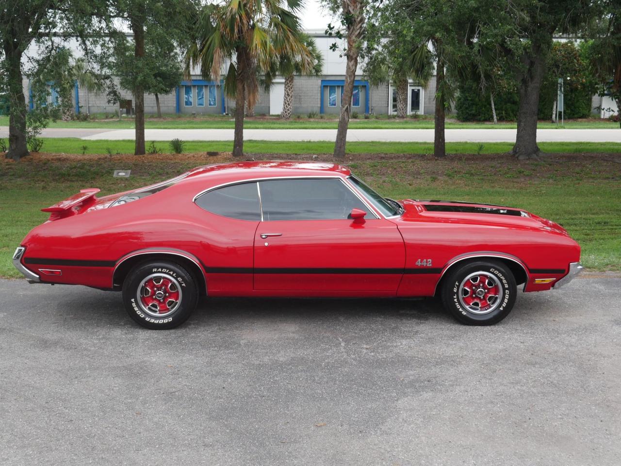 1971 Oldsmobile 442 Holiday Coupe