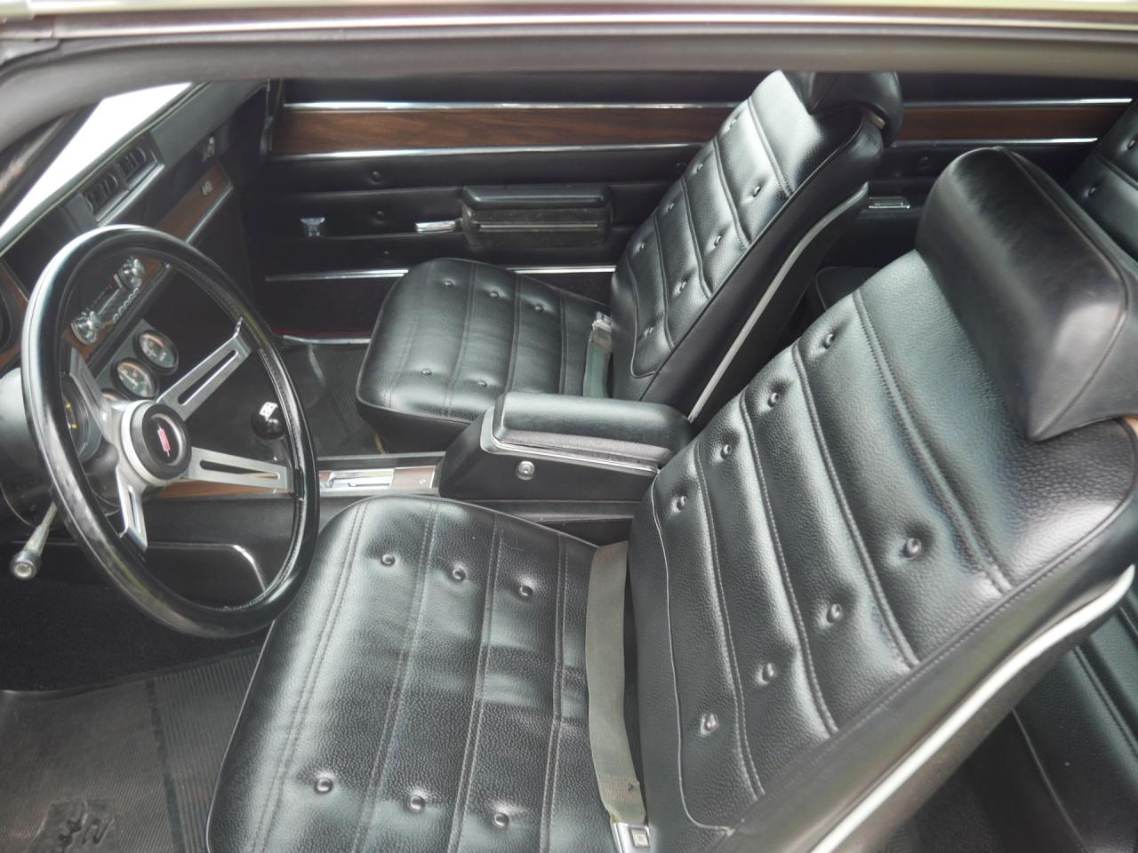 1971 Oldsmobile 442 Holiday Coupe
