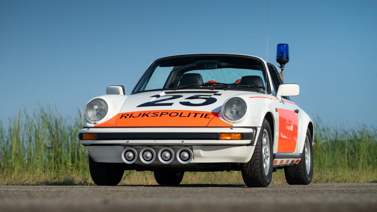 1989 Porsche 911 Carrera Targa &lsquo;Rijkspolitie&rsquo;