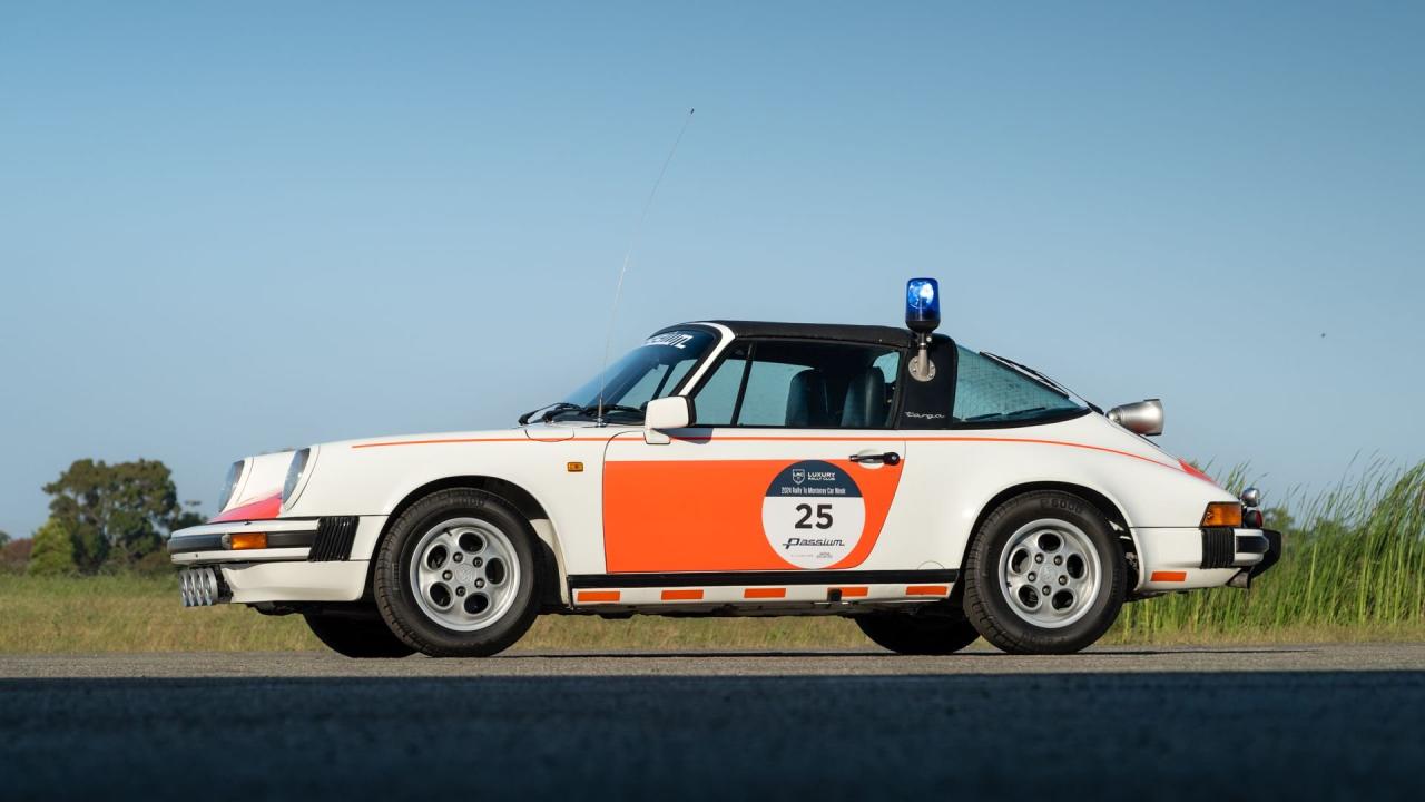 1989 Porsche 911 Carrera Targa &lsquo;Rijkspolitie&rsquo;