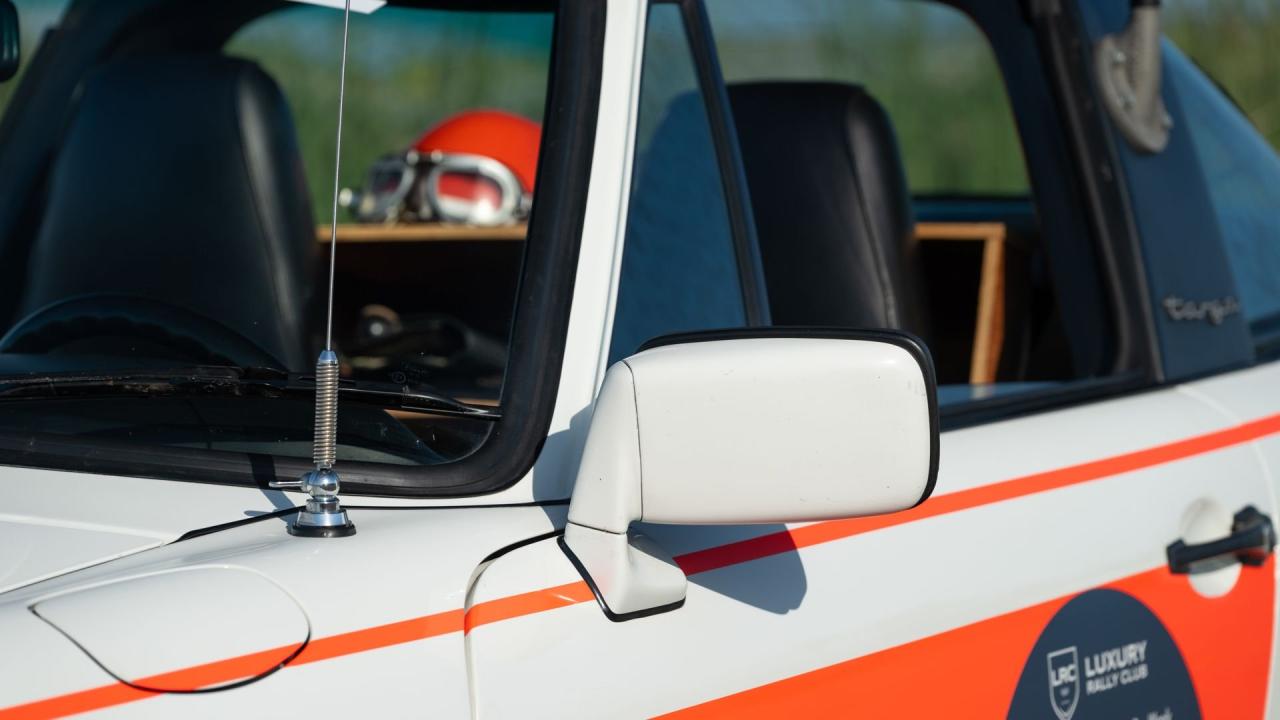 1989 Porsche 911 Carrera Targa &lsquo;Rijkspolitie&rsquo;