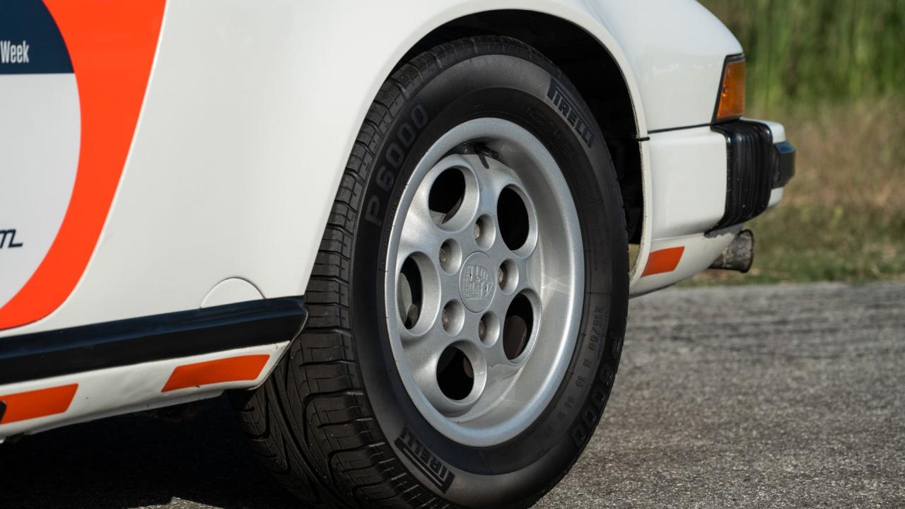 1989 Porsche 911 Carrera Targa &lsquo;Rijkspolitie&rsquo;