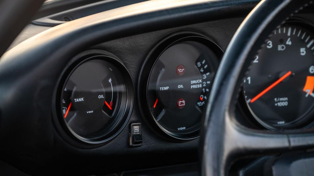 1989 Porsche 911 Carrera Targa &lsquo;Rijkspolitie&rsquo;