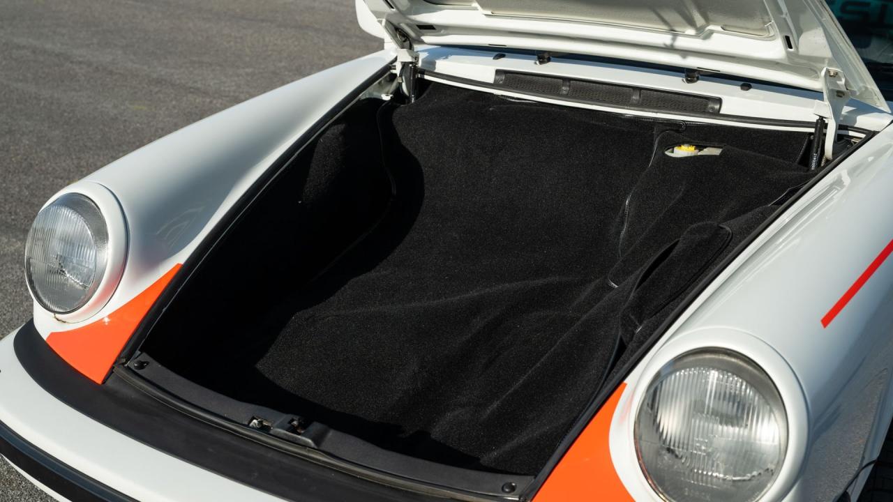1989 Porsche 911 Carrera Targa &lsquo;Rijkspolitie&rsquo;