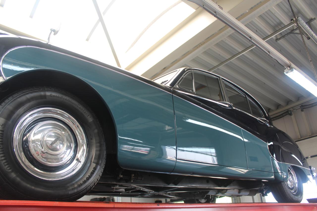 1961 Jaguar Mark IX Saloon &ldquo;The ex-Chilean embassy &rdquo;