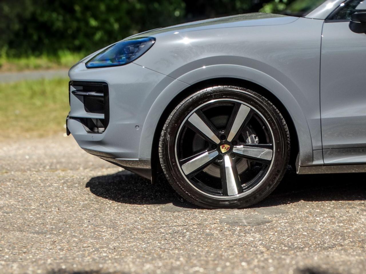 2023 Porsche 3.0 V6 E-Hybrid 25.9kWh TiptronicS 4WD Euro 6 (s/s) 5dr