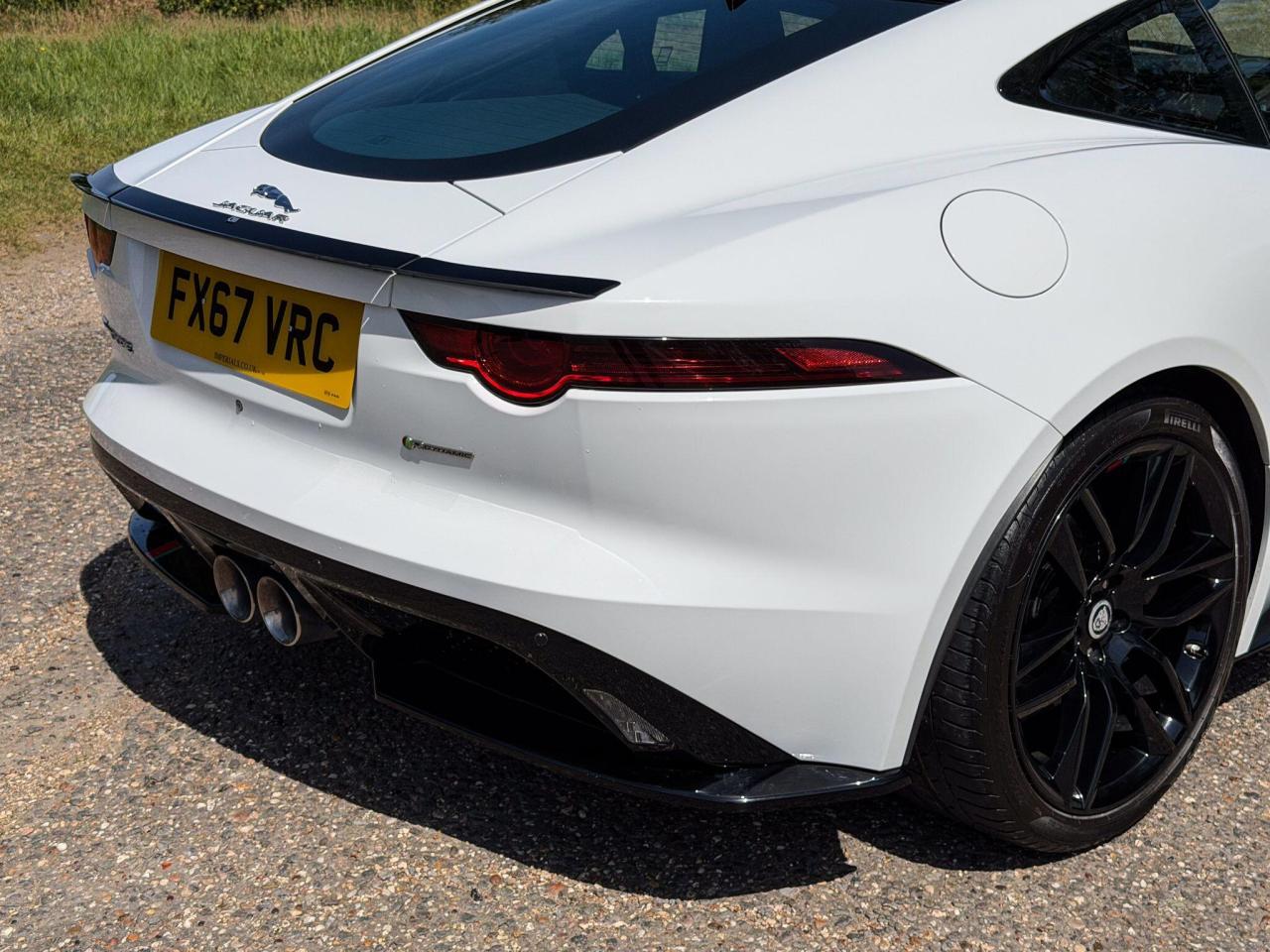 2017 Jaguar 3.0 V6 R-Dynamic Auto Euro 6 (s/s) 2dr