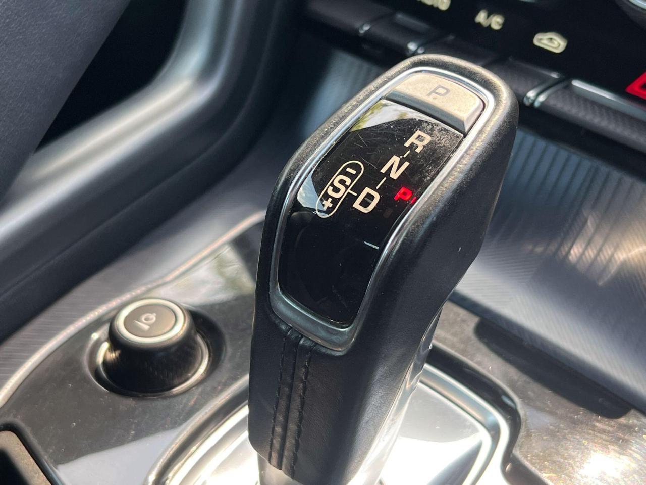 2017 Jaguar 3.0 V6 R-Dynamic Auto Euro 6 (s/s) 2dr