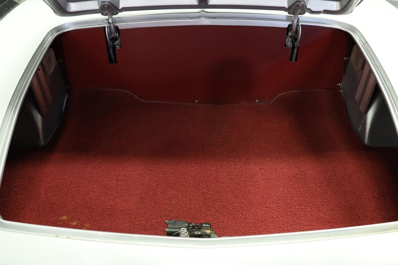 1961 Chevrolet Corvette Convertible Restomod