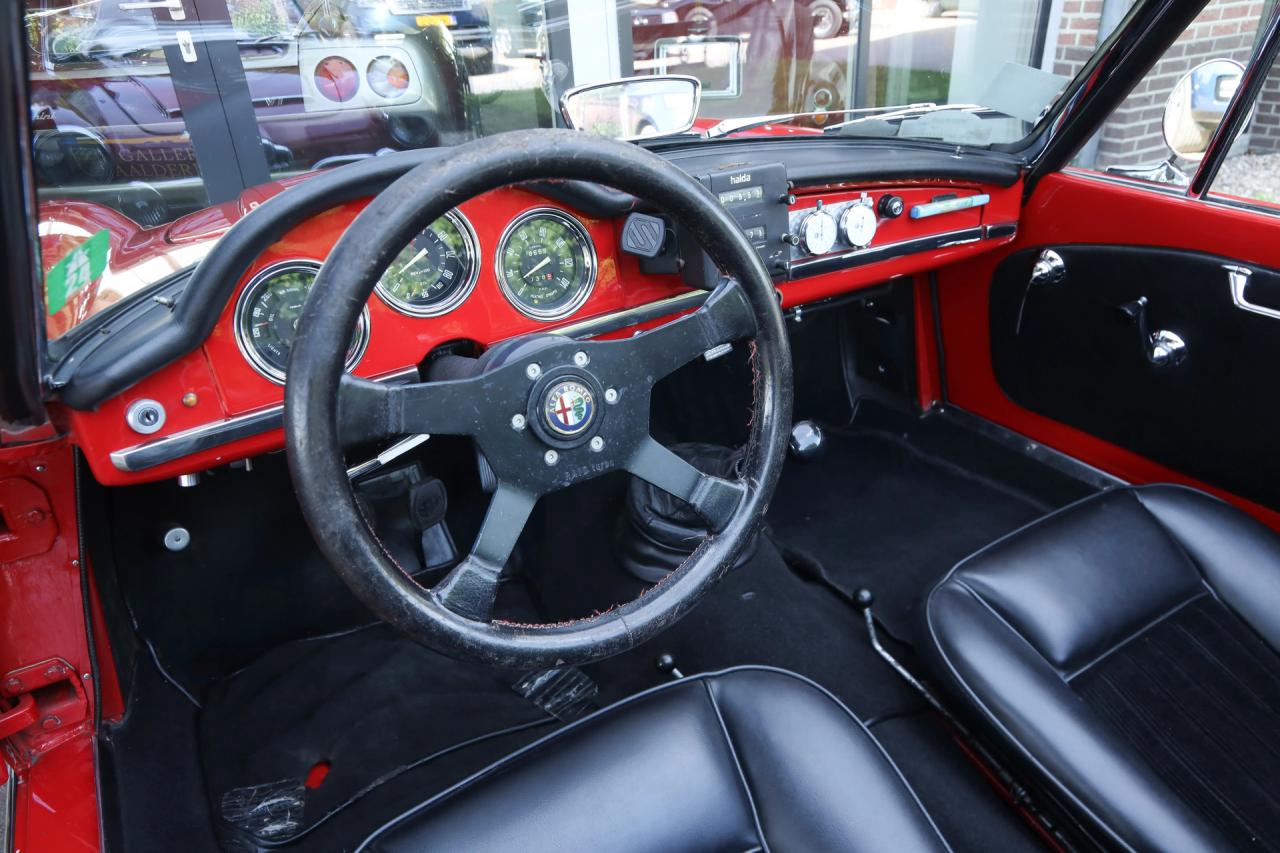 1965 Alfa Romeo Giulia 1600 Spider &ldquo;Restored and rebuilt&rdquo;