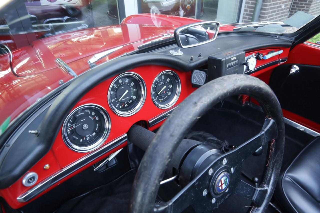 1965 Alfa Romeo Giulia 1600 Spider &ldquo;Restored and rebuilt&rdquo;
