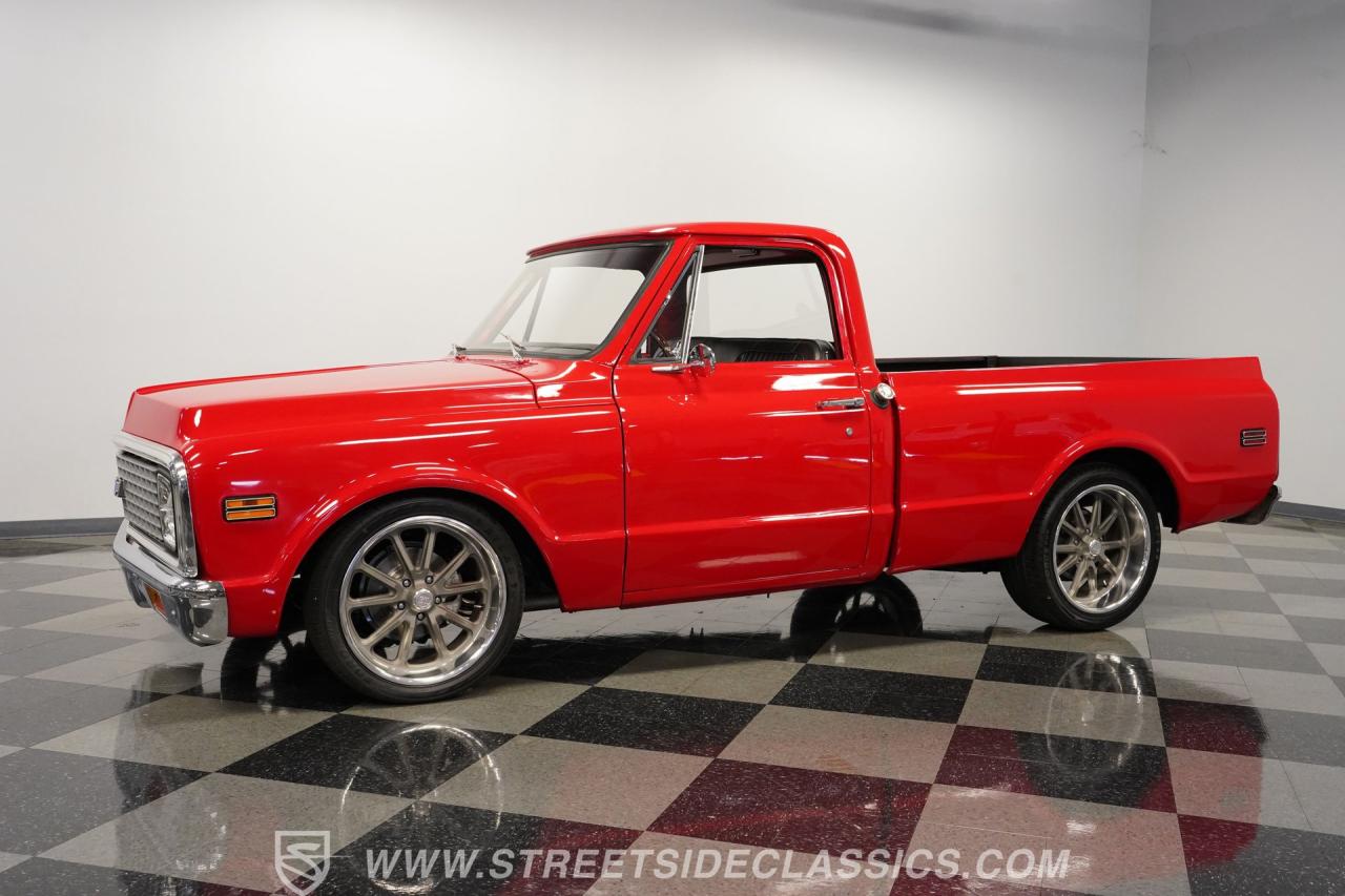 1972 Chevrolet C10 Custom Deluxe