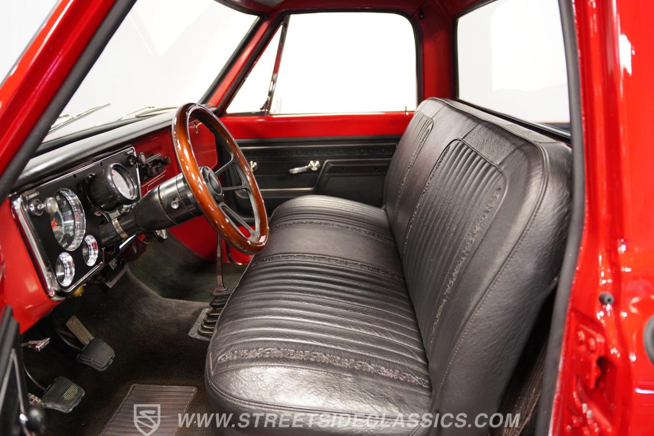1972 Chevrolet C10 Custom Deluxe