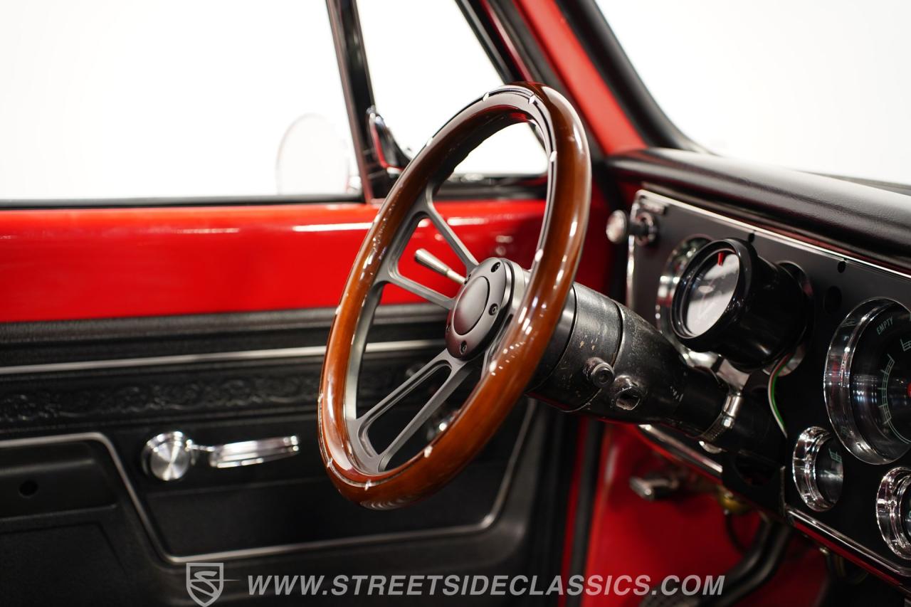 1972 Chevrolet C10 Custom Deluxe