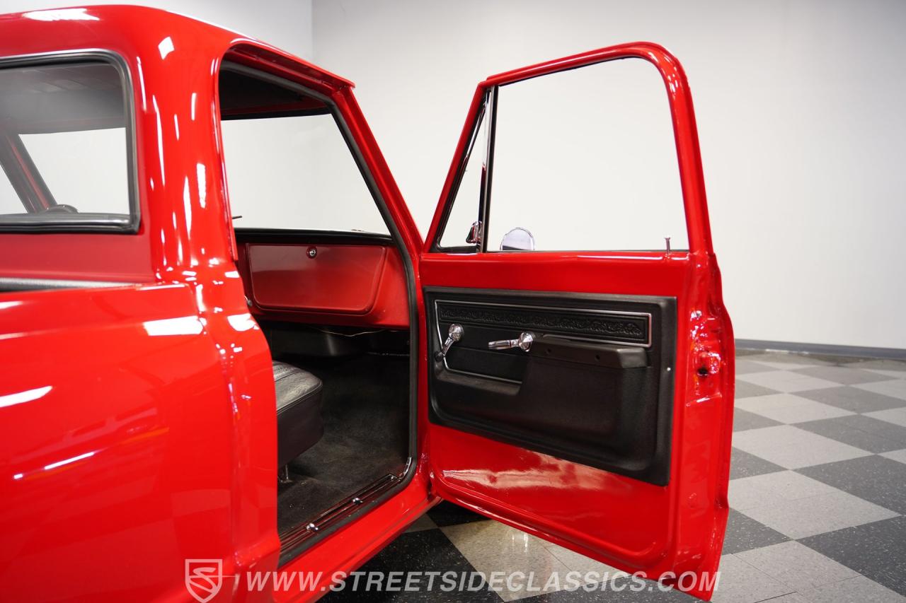 1972 Chevrolet C10 Custom Deluxe