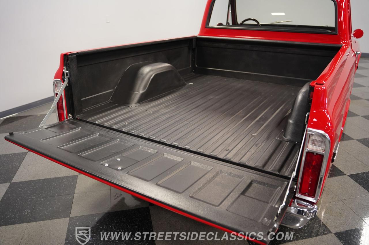 1972 Chevrolet C10 Custom Deluxe